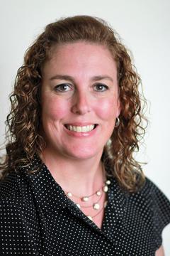 Head Shot of Mindy Dellert